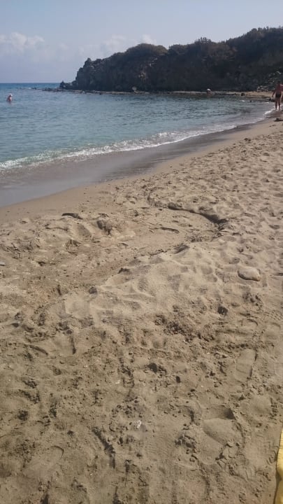 Glystra Beach links die Straße runter Lindos Imperial Resort & Spa