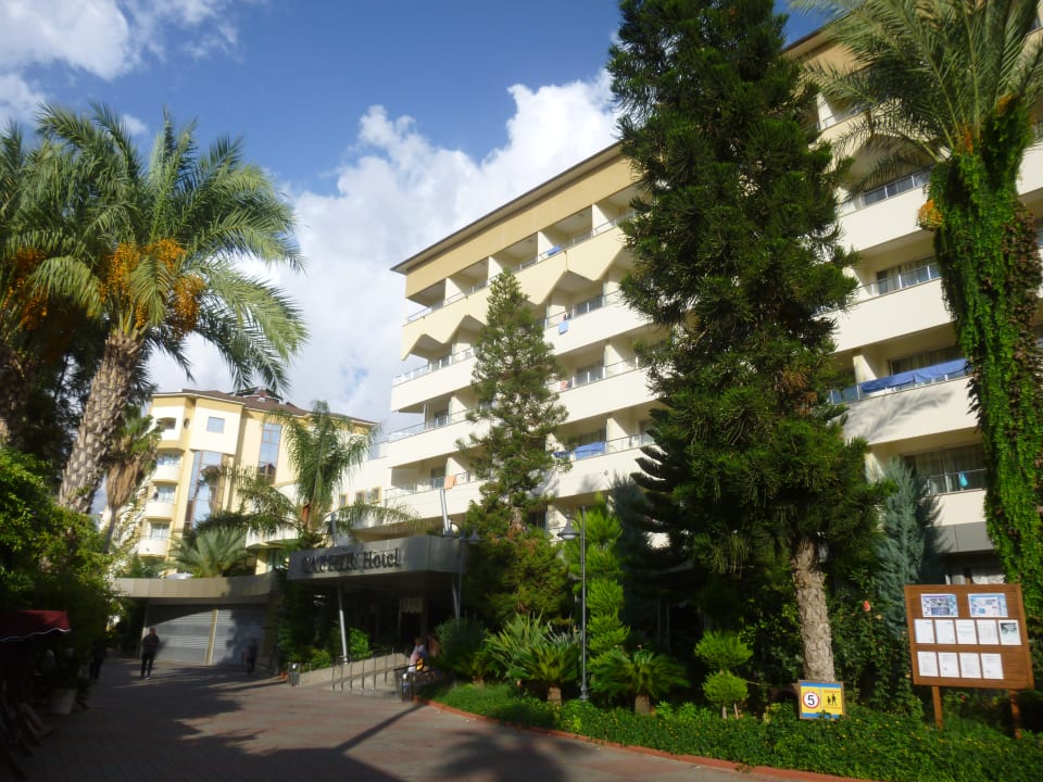 Außenansicht Saphir Hotel & Villas