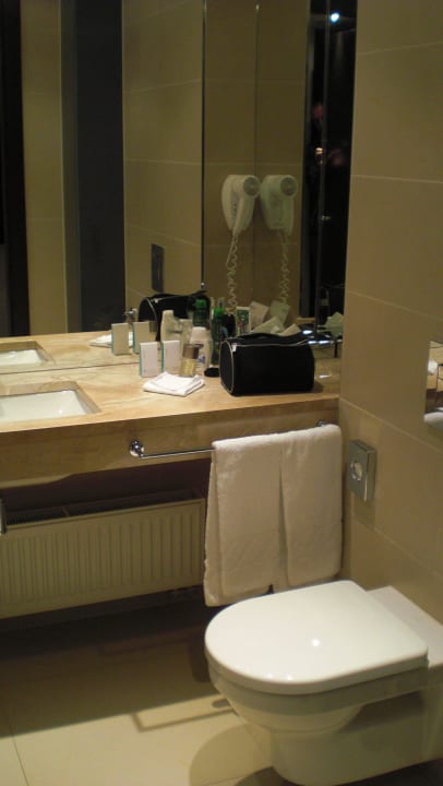 Badezimmer AC Hotel by Marriott Bratislava Old Town