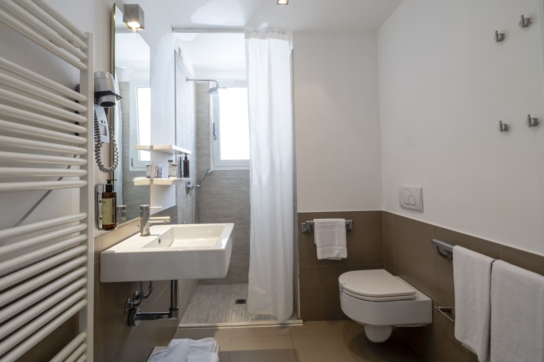 Zimmer Hotel Le Rose Suite