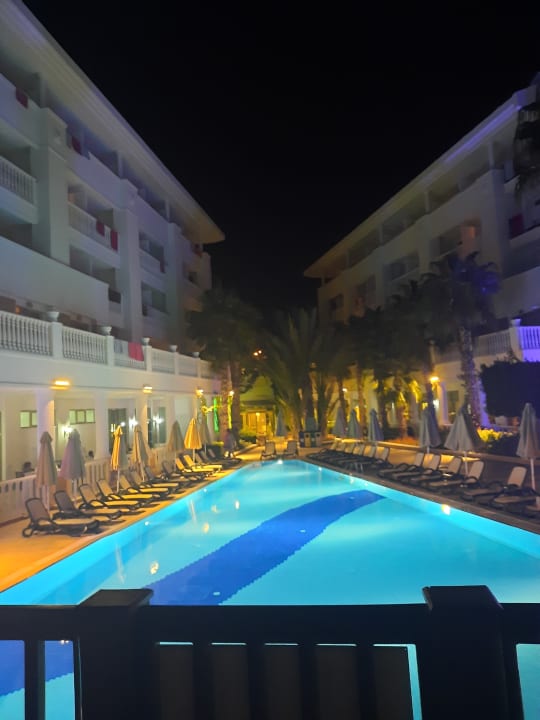 Pool Alba Queen Hotel