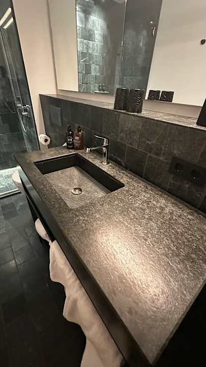 Zimmer Boston Apartments HH