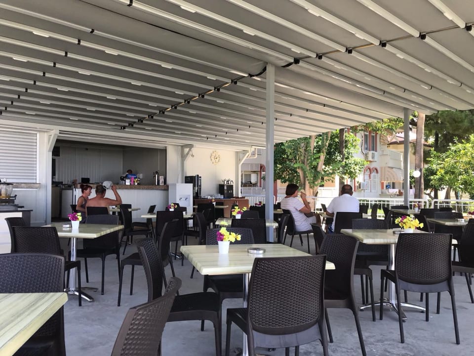 Gartenanlage Hotel Sirma