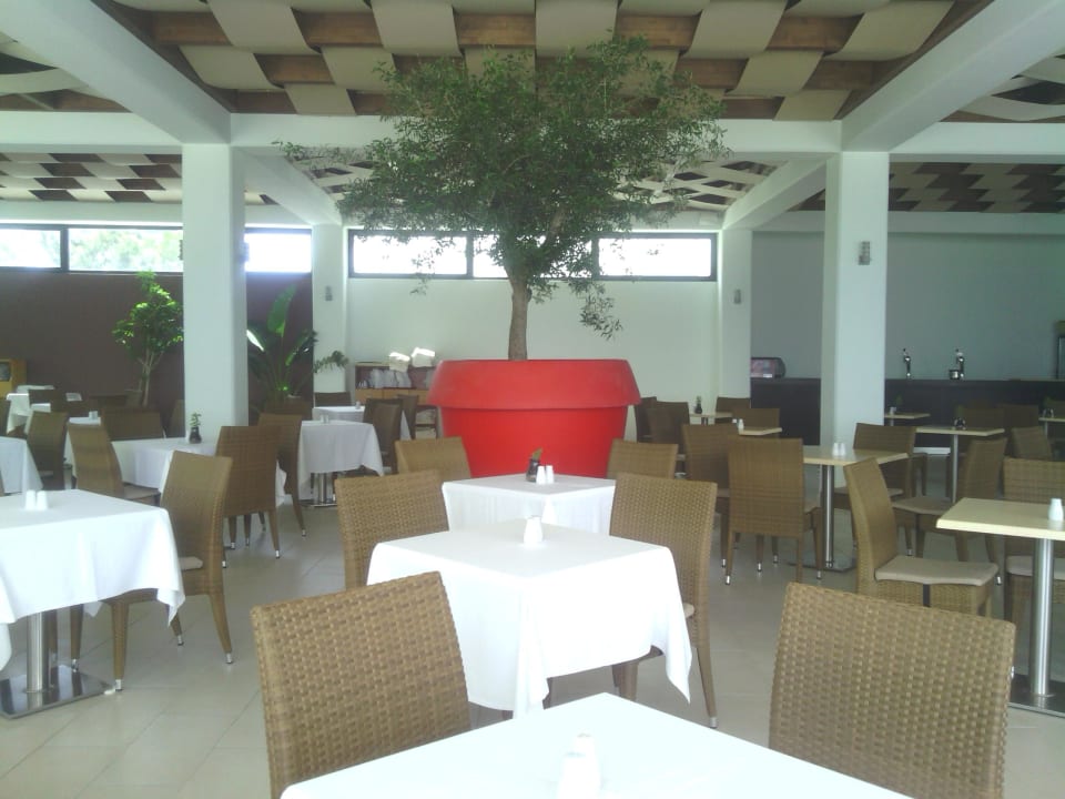 Restaurant TUI BLUE Oceanis Beach and Spa Resort