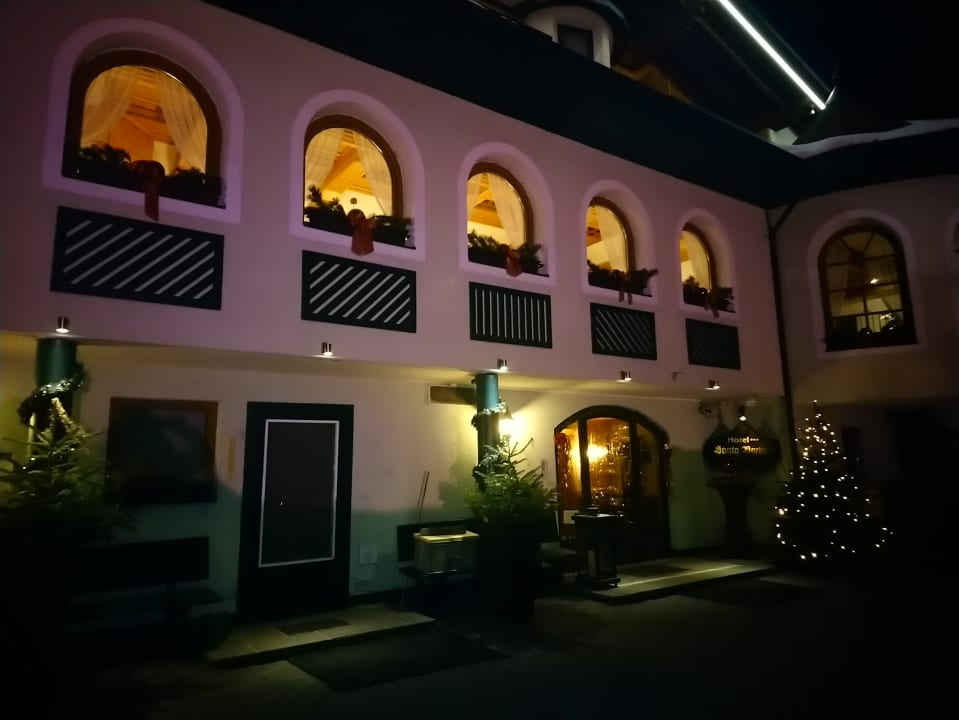 Außenansicht Hotel Santa Barbara