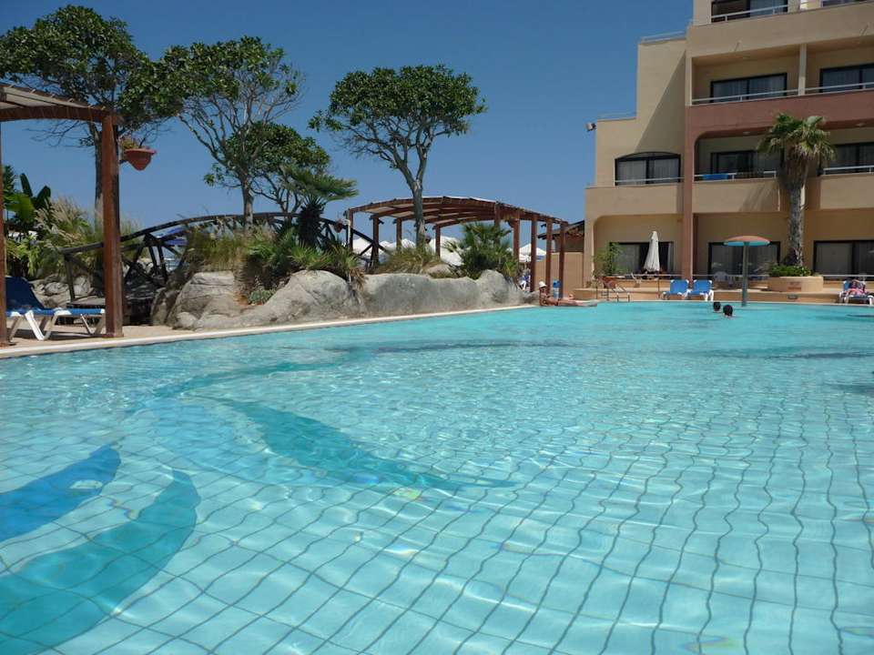 Der Pool des Hotels Riviera Spa Resort - Adults Only