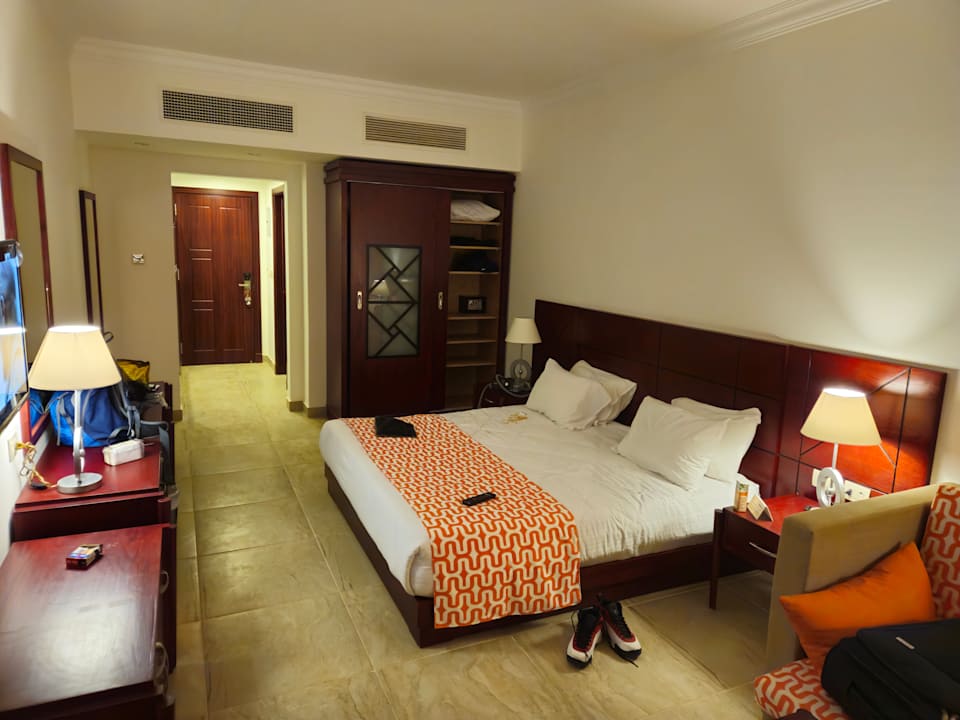 Zimmer Oyster Bay Beach Resort - Luxury Serviced Condo