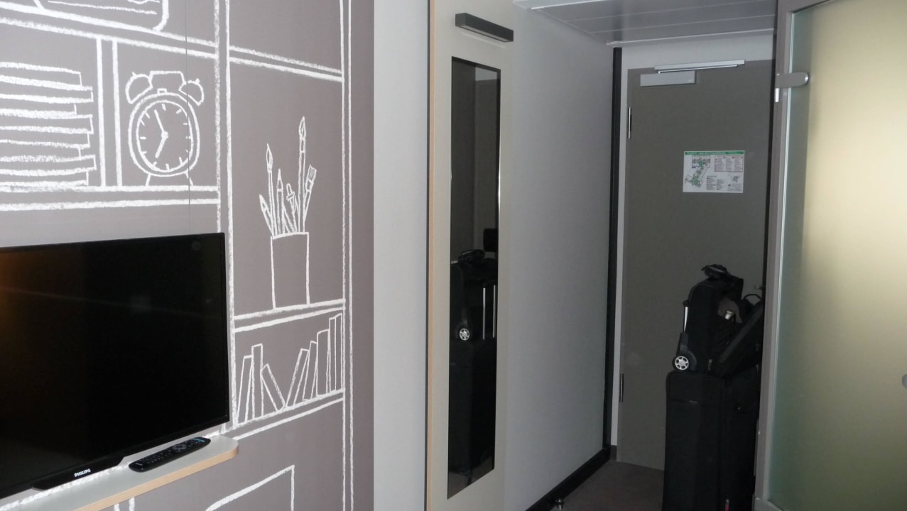 Eingang ibis Berlin Hauptbahnhof