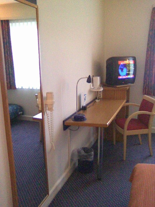 Schreibtischbereich Holiday Inn Express Köln - Troisdorf