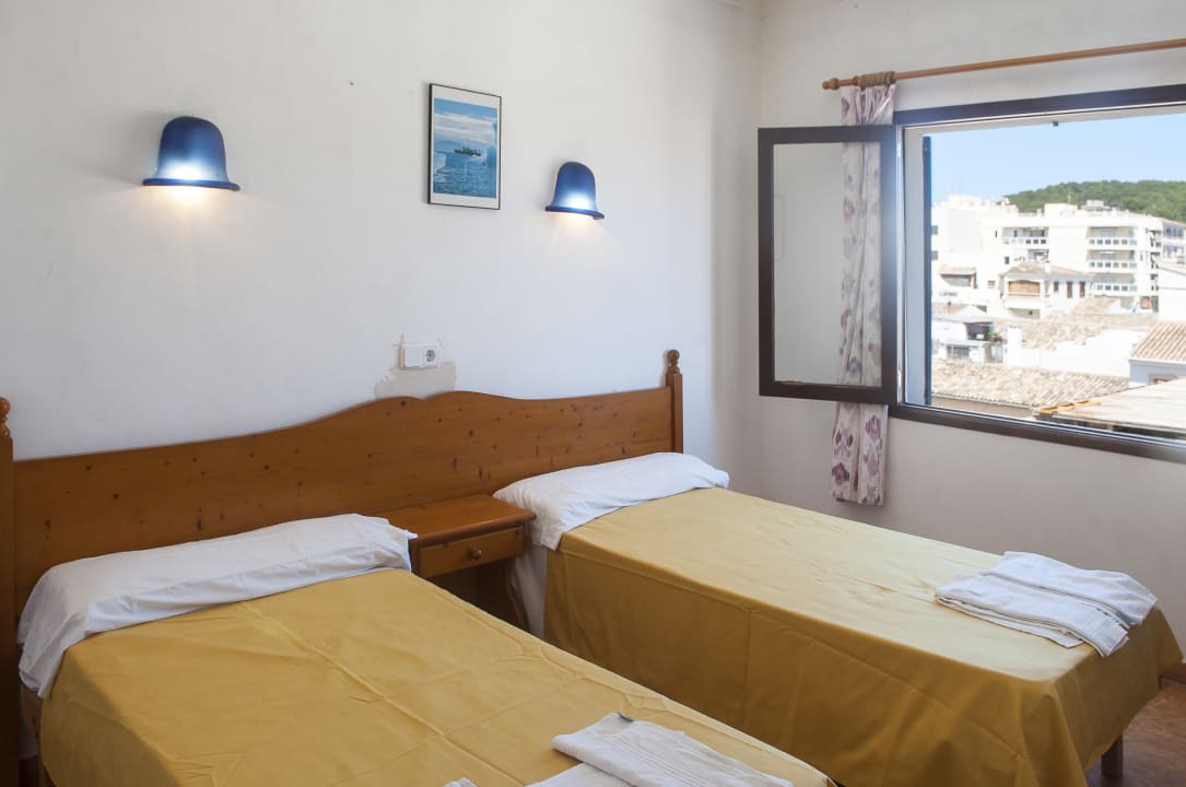 Zimmer Louty Casa Esteva