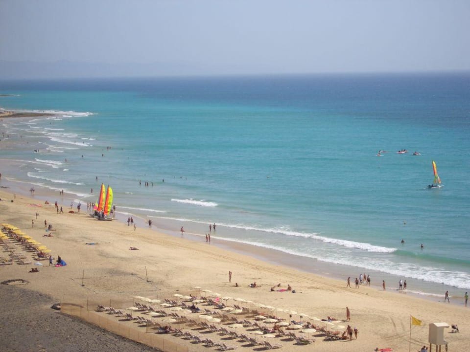 Blick vom Hotelzimmer zum Strand Club Jandia Princess