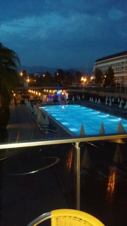 Super schöner Pool Hotel Royal Garden Beach