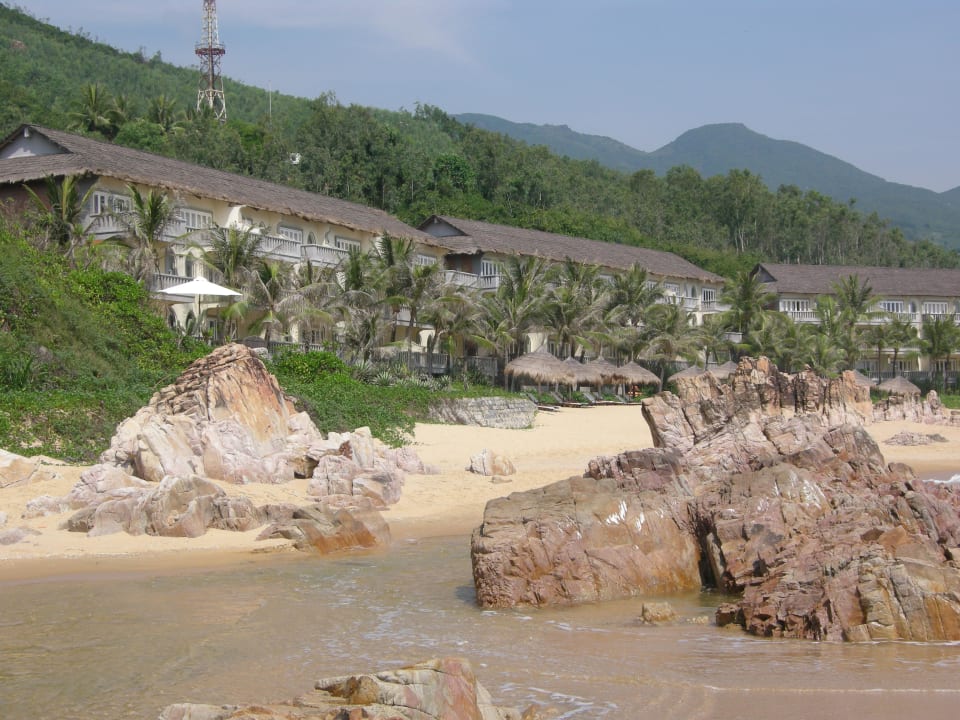 Eingebettet in die Landschaft AVANI Quy Nhon Resort & Spa
