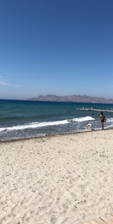 Strand Blue Lagoon Resort