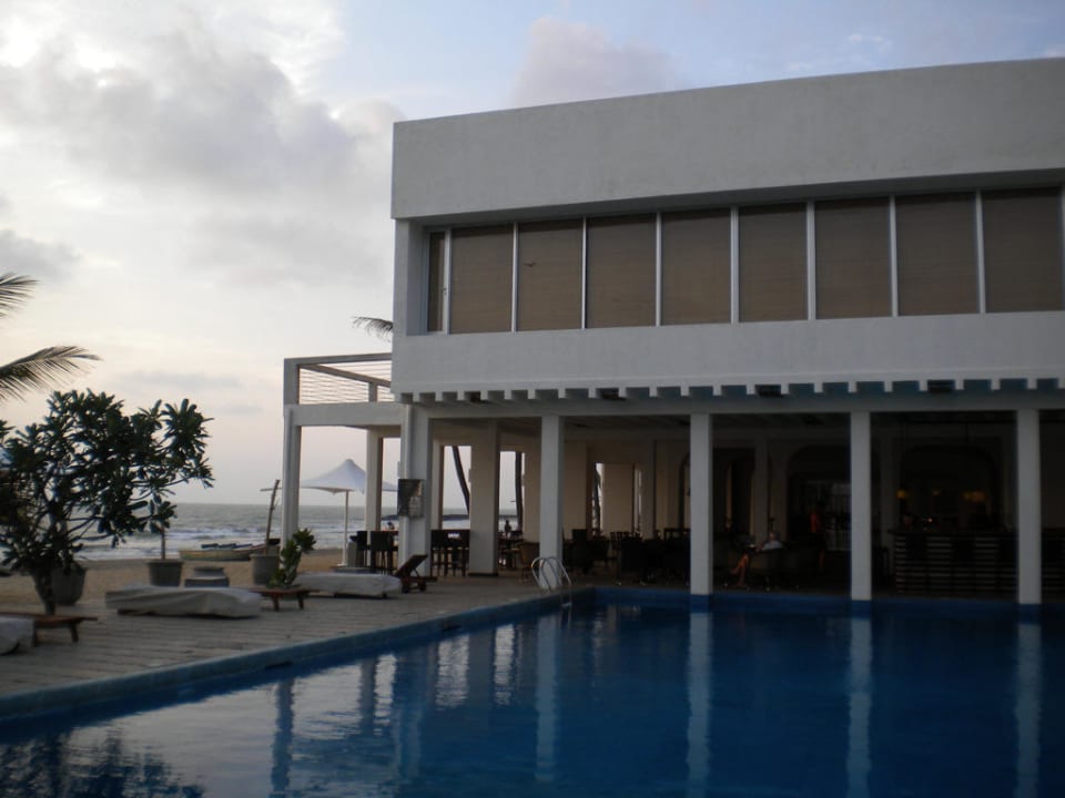 Pool Hotel Jetwing Sea