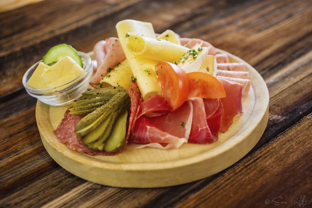 Bewusst Tirol Hohe Burg Alpengasthof Hohe Burg Alpengasthof