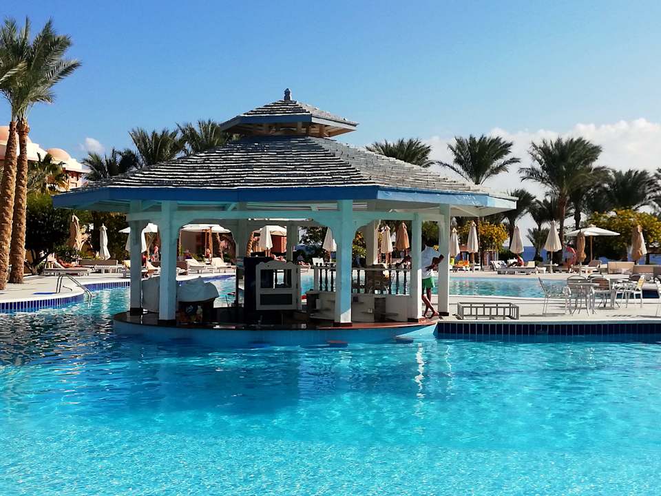 Pool Serenity Alpha Beach