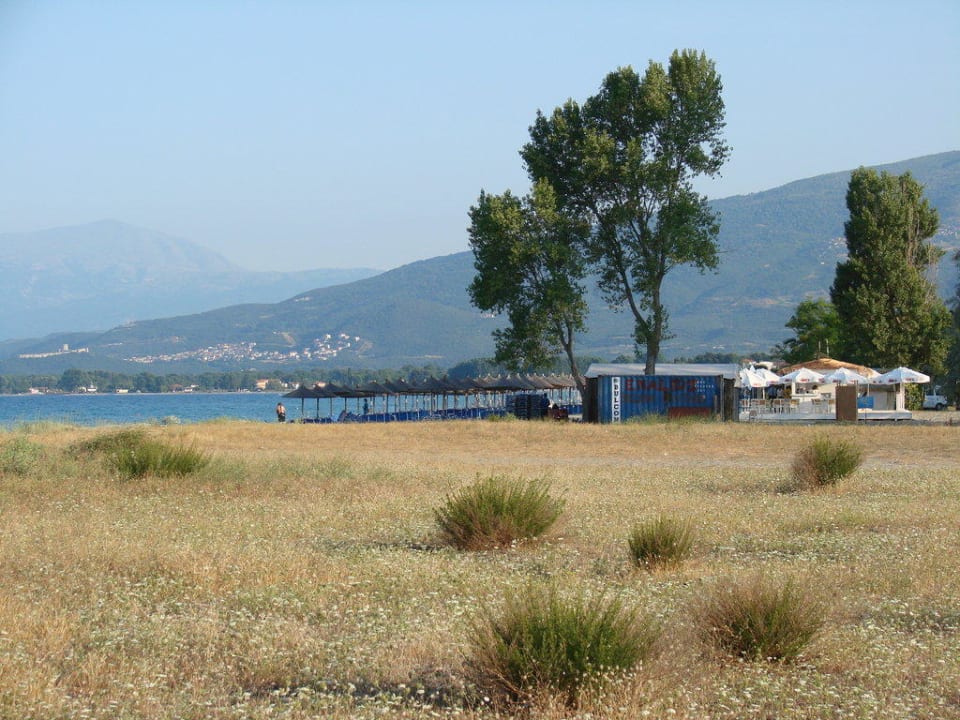 Strand mit Tauchschule Olympian Bay Grand Resort