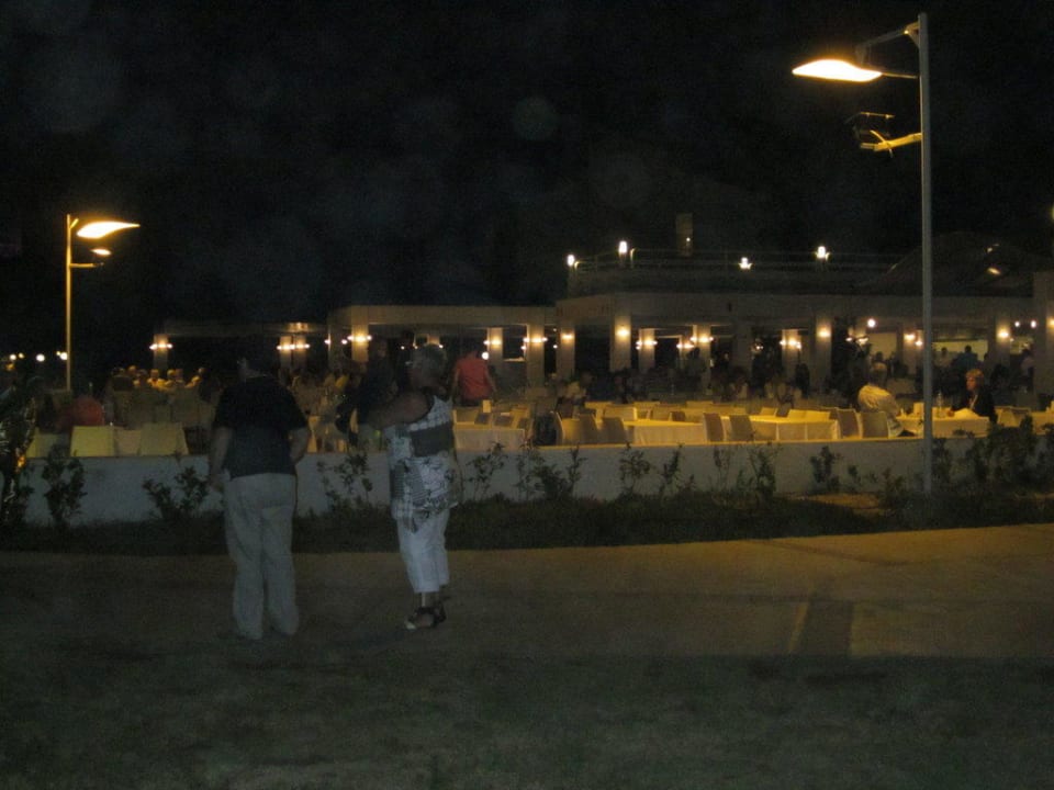 Terrasse vom Restaurant at night Ephesia Holiday Beach Club