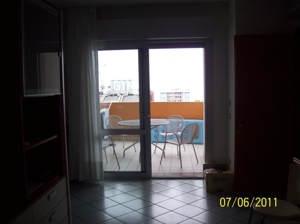 Blick auf den Balkon Residence Torre di Noe