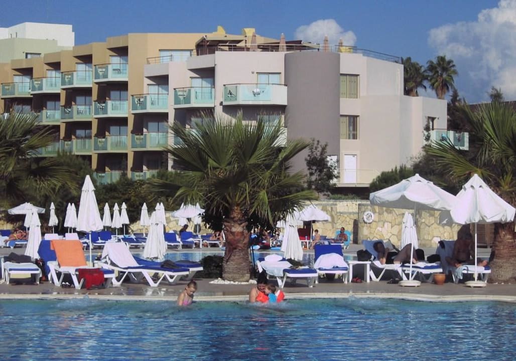 Neues Gebäude mit den deluxe Zimmern Blue Waters Club