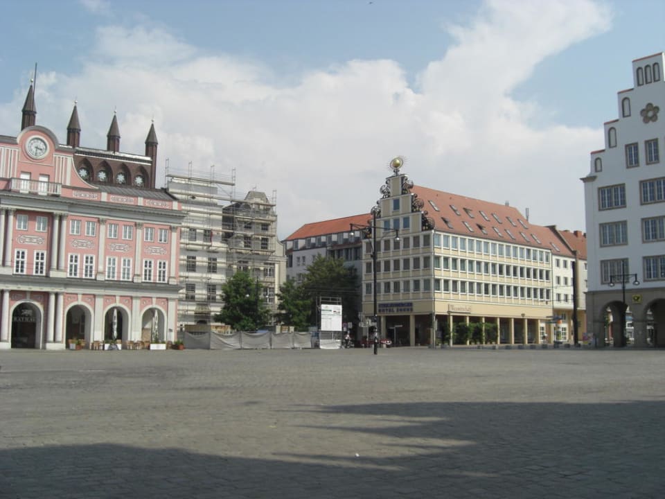 "Hotel mit Rostocker Ratha..." Vienna House Sonne Rostock (Rostock