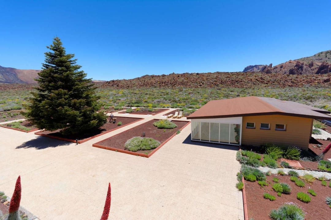 Blick aus Zimmer auf Hallenbad Hotel Parador Canadas del Teide