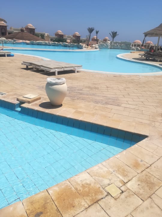 Pool Serenity Alpha Beach