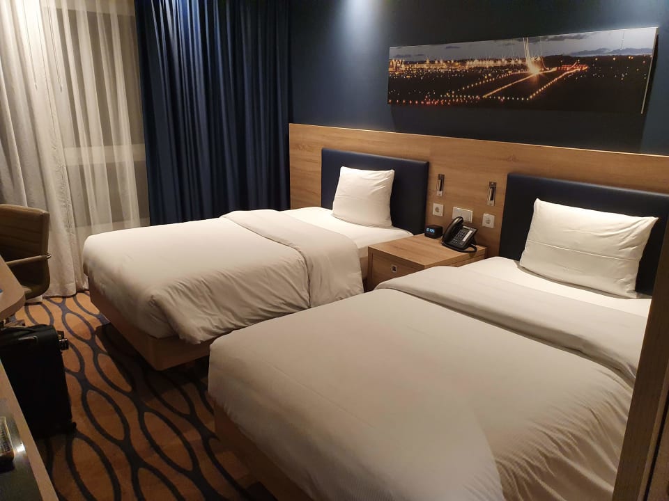 Zimmer Hampton By Hilton Frankfurt Airport