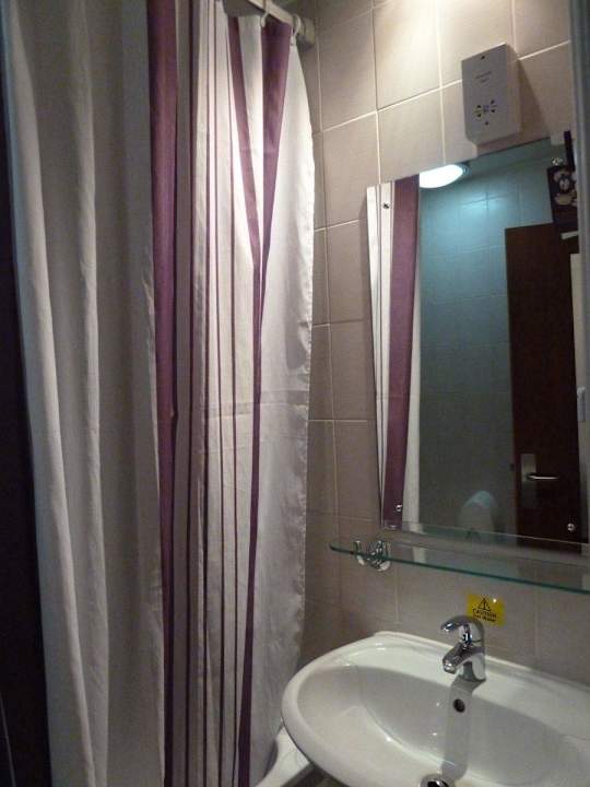 Doppelzimmer 12.Etage Bad Hotel Premier Inn London Hammersmith