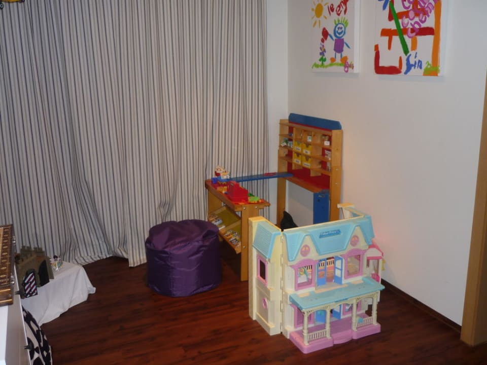 Spielecke im Keller Waldgasthof Schöning