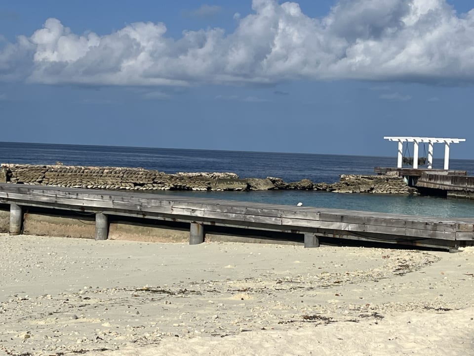 Strand NH Maldives Kuda Rah Resort