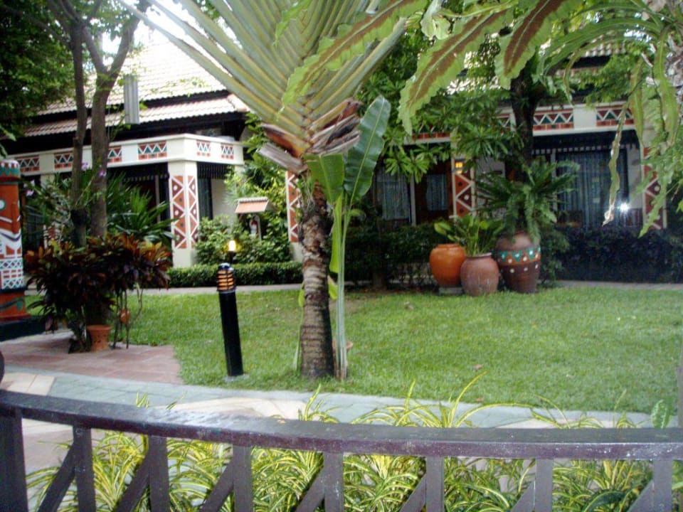 Bungalows Chaba Cabana Beach Resort