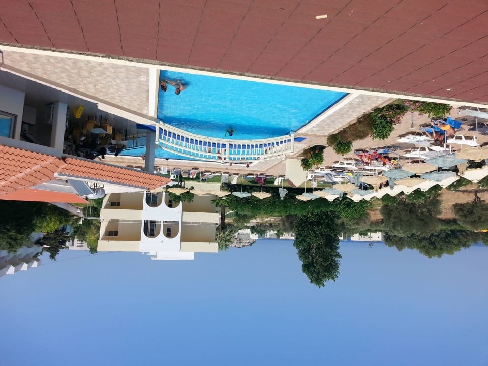 Poolanlage Hotel Memphis Beach