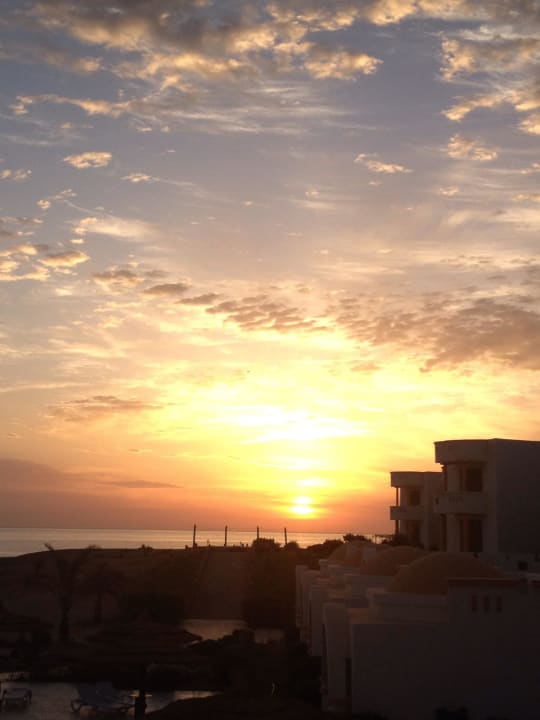 Die Sonne geht auf  Coral Sun Beach