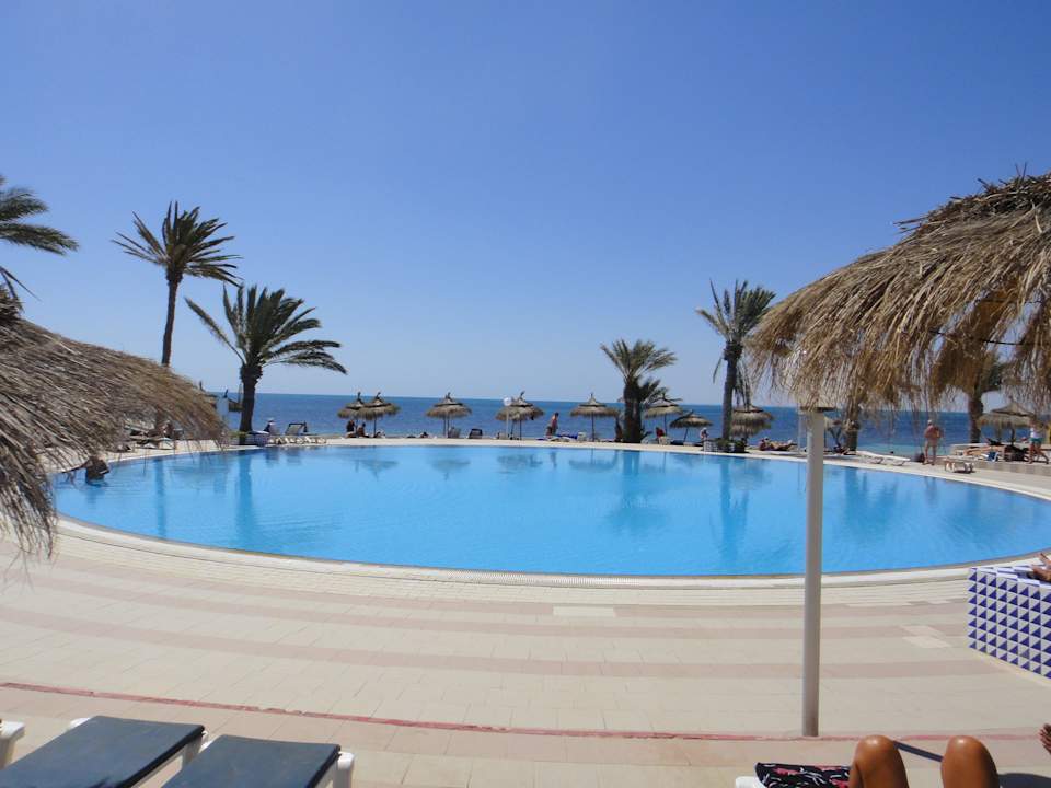 Der schöne pool am strand Hotel El Mouradi Djerba Menzel