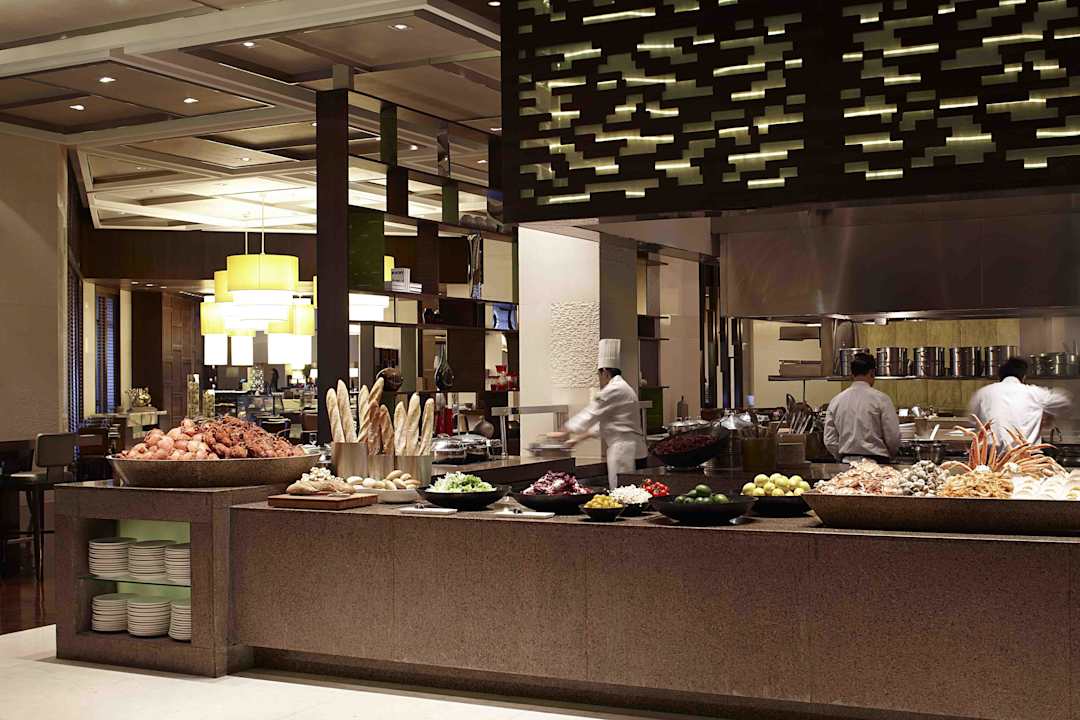 BLD Cafe restaurant Renaissance Tianjin Lakeview Hotel