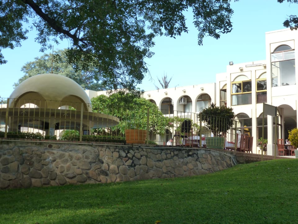 Außenansicht Rainbow Hotel
