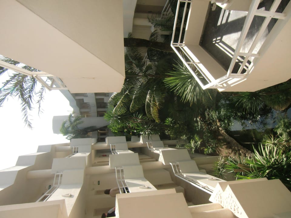 Innenhof Iberostar Waves Playa de Muro