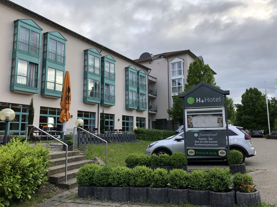 Außenansicht H+ Hotel Limes Thermen Aalen