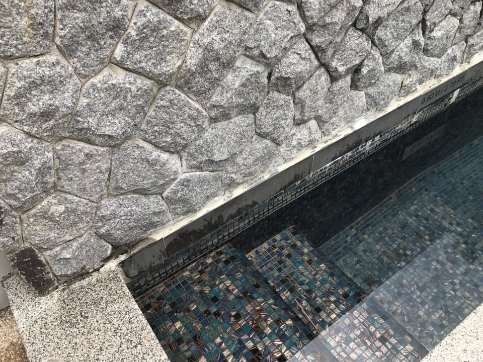 Stinkt nach der Reinigung nach Chlor pur Natai Beach Resort