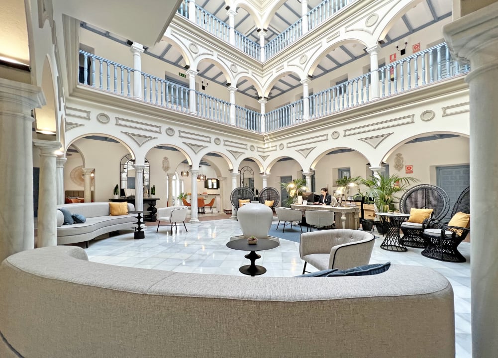 Lobby Hotel ITC Sevilla by Soho Boutique