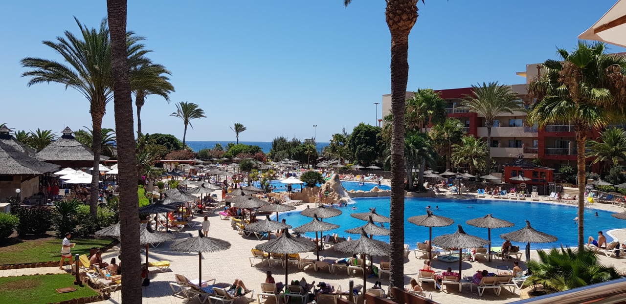 Pool Elba Carlota Beach & Golf Resort