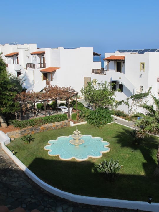 Blick aus unserer Suite Alexander Beach Hotel & Village Resort
