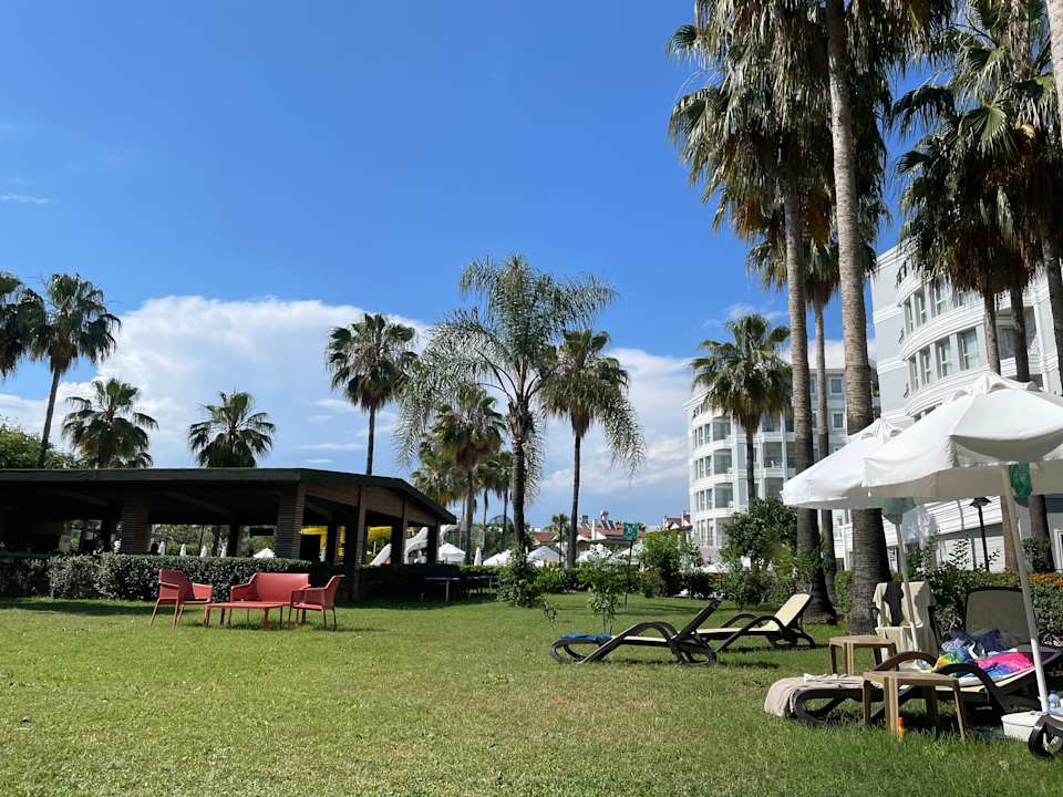 Gartenanlage Royal Atlantis Beach Hotel