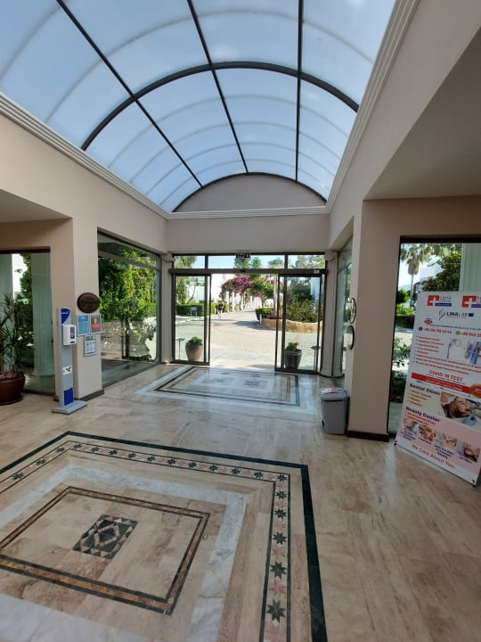 Lobby Kadikale Resort
