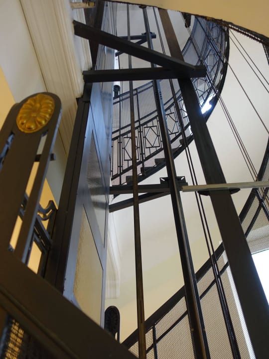 Der Lift Hotel Rathaus Wein & Design