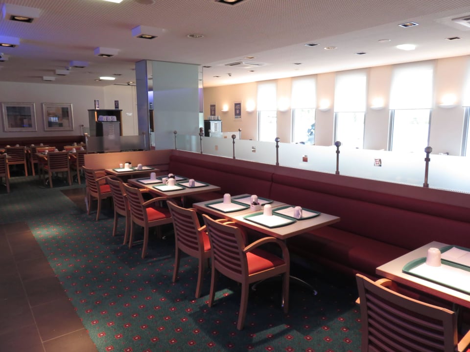 Frühstücksraum Holiday Inn Express Genf - Airport