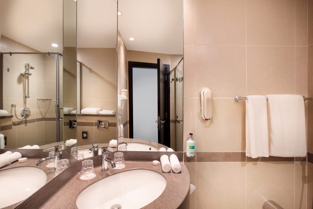 Zimmer Hotel Holiday Inn Express Dubai Internet City