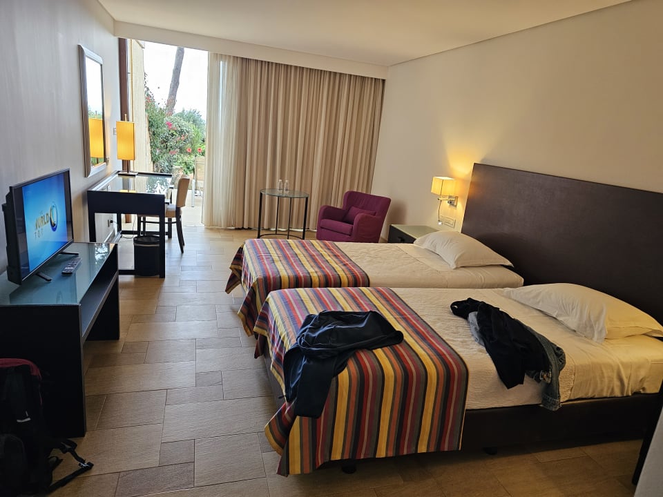 Zimmer Kernos Beach Hotel & Bungalows